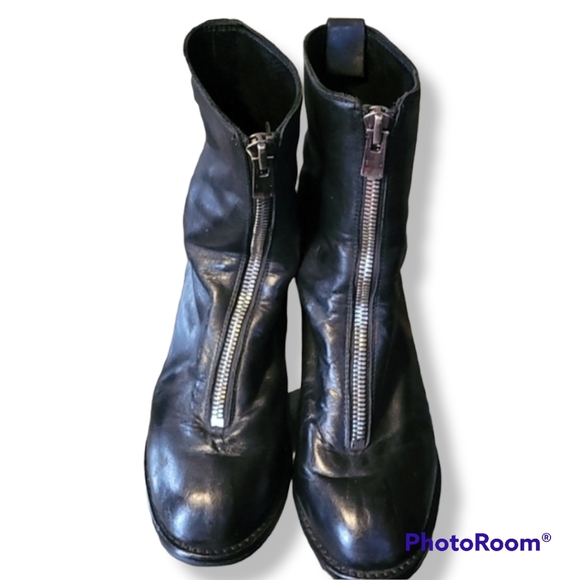 GUIDI Black Leather Zip Up Booties - Picture 3 of 9